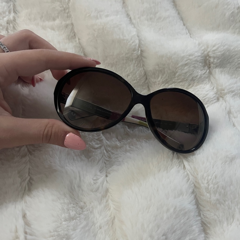 Coach sunglasses - Picture 3 of 4